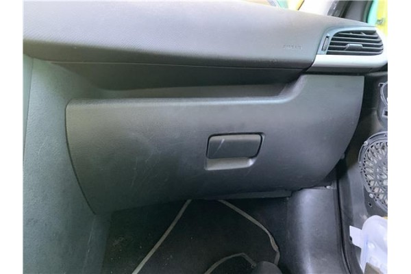 Recambio de guantera salpicadero para peugeot 207 1.4 referencia OEM IAM 8218WG 8218RP 
