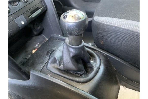 Recambio de palanca de cambio para peugeot 207 1.4 referencia OEM IAM 2400CL  