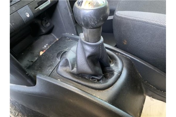 Recambio de palanca de cambio para peugeot 207 1.4 referencia OEM IAM 2400CL  