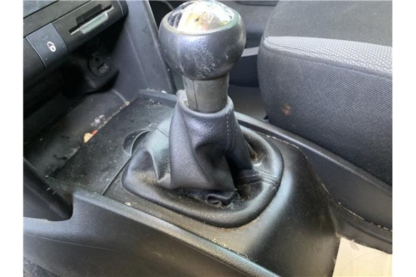 Recambio de palanca de cambio para peugeot 207 1.4 referencia OEM IAM 2400CL  