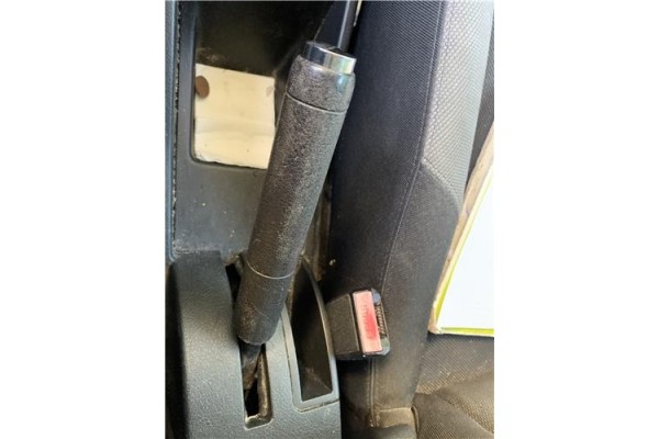 Recambio de palanca freno de mano para peugeot 207 1.4 referencia OEM IAM 4701C5 98062966ZD 