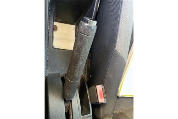 Recambio de palanca freno de mano para peugeot 207 1.4 referencia OEM IAM 4701C5 98062966ZD 