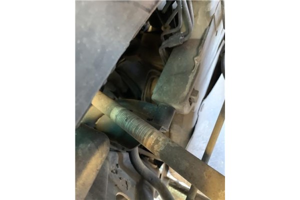 Recambio de palier delantero izquierdo para peugeot 207 1.4 referencia OEM IAM 3272KW  