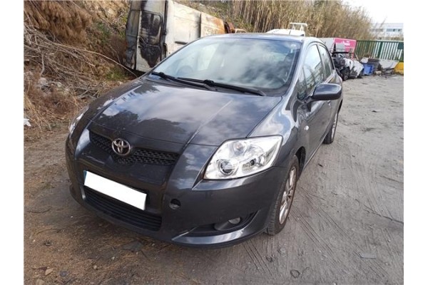 toyota auris (e15) del año 2008