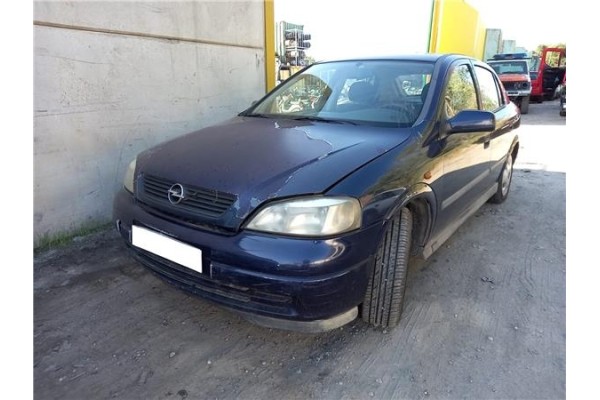 opel astra g berlina (1998) del año 