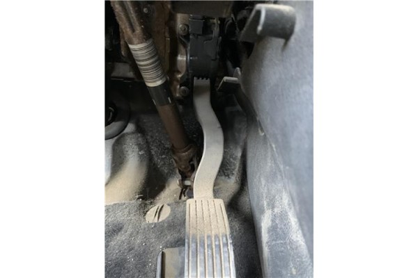 Recambio de pedal acelerador para peugeot 207 1.4 referencia OEM IAM 1601Z6 9835904480 