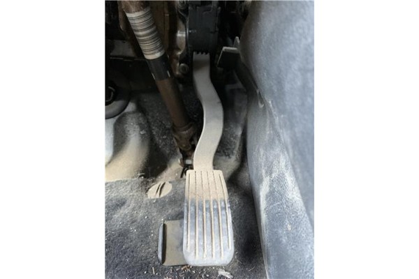 Recambio de pedal acelerador para peugeot 207 1.4 referencia OEM IAM 1601Z6 9835904480 