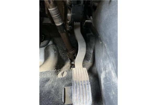 Recambio de pedal acelerador para peugeot 207 1.4 referencia OEM IAM 1601Z6 9835904480 