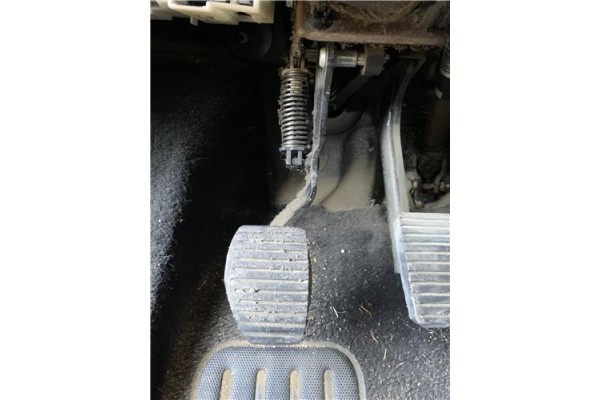 Recambio de pedal embrague para peugeot 207 1.4 referencia OEM IAM 2127EH  