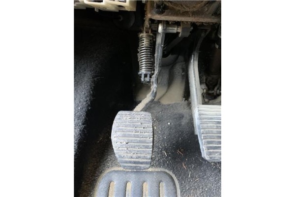 Recambio de pedal embrague para peugeot 207 1.4 referencia OEM IAM 2127EH  