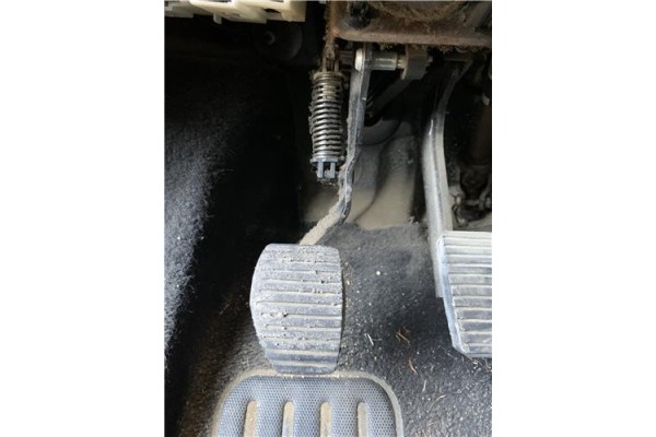 Recambio de pedal embrague para peugeot 207 1.4 referencia OEM IAM 2127EH  