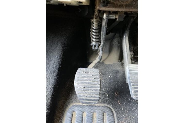 Recambio de pedal embrague para peugeot 207 1.4 referencia OEM IAM 2127EH  