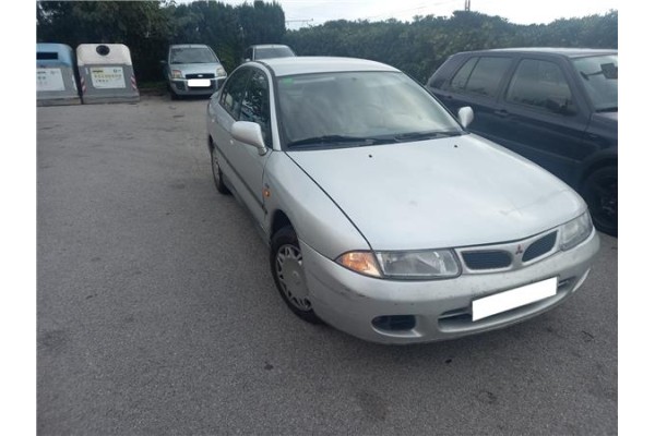 mitsubishi carisma berlina 5 (da0) del año 1998