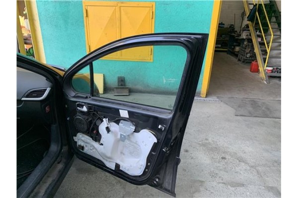 Recambio de puerta delantero derecha para peugeot 207 1.4 referencia OEM IAM 9004X8  