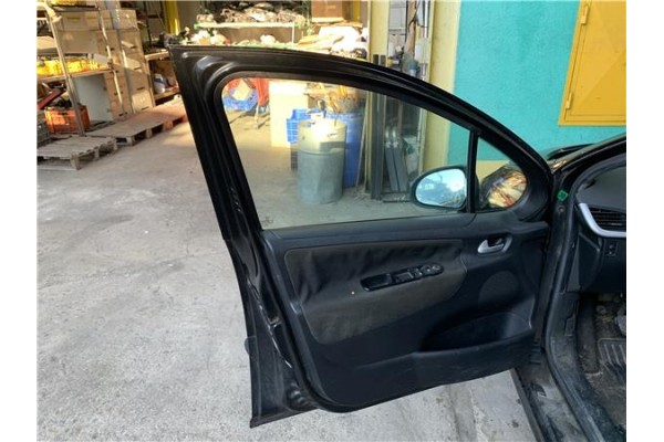 Recambio de puerta delantero izquierda para peugeot 207 1.4 referencia OEM IAM 9002X5  