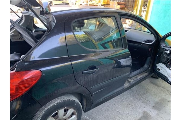 Recambio de puerta trasero derecha para peugeot 207 1.4 referencia OEM IAM 9008S6  