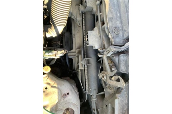 Recambio de radiador para peugeot 207 1.4 referencia OEM IAM 1330W8  