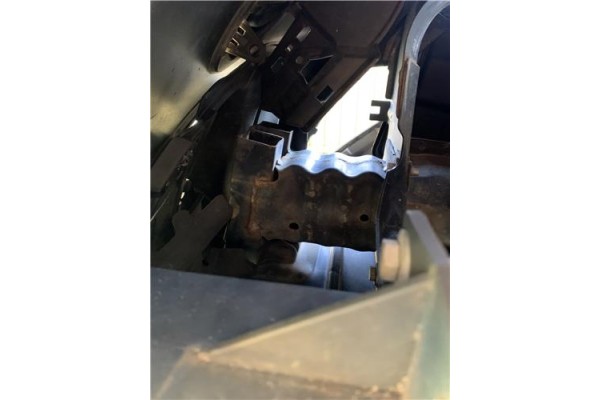 Recambio de refuerzo paragolpes para peugeot 207 1.4 referencia OEM IAM 7414PQ  