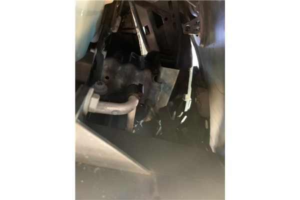 Recambio de refuerzo paragolpes para peugeot 207 1.4 referencia OEM IAM 7414PQ  