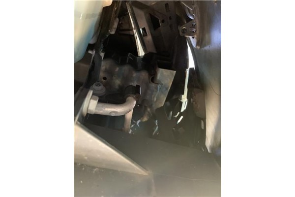 Recambio de refuerzo paragolpes para peugeot 207 1.4 referencia OEM IAM 7414PQ  