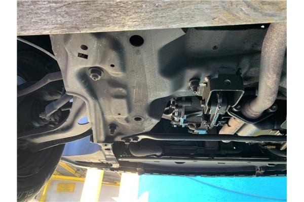 Recambio de subchasis para peugeot 207 1.4 referencia OEM IAM 3502CS 9807026580 