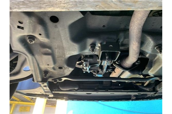 Recambio de subchasis para peugeot 207 1.4 referencia OEM IAM 3502CS 9807026580 