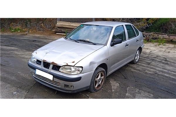 seat cordoba berlina (6k2) del año 2002