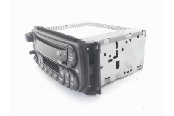 Recambio de autoradio para jeep cherokee (kj) 2.5 crd básico referencia OEM IAM MU9CY24G 17719D 
