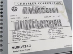 Recambio de autoradio para jeep cherokee (kj) 2.5 crd básico referencia OEM IAM MU9CY24G 17719D 