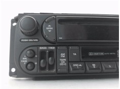 Recambio de autoradio para jeep cherokee (kj) 2.5 crd básico referencia OEM IAM MU9CY24G 17719D 