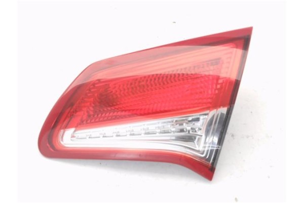 Recambio de piloto porton trasero derecho para citroen c4 berlina 1.6 attraction referencia OEM IAM 9672155480  