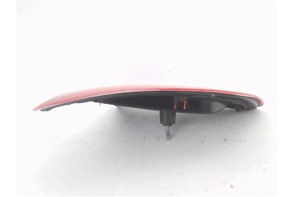 Recambio de piloto porton trasero derecho para citroen c4 berlina 1.6 attraction referencia OEM IAM 9672155480  