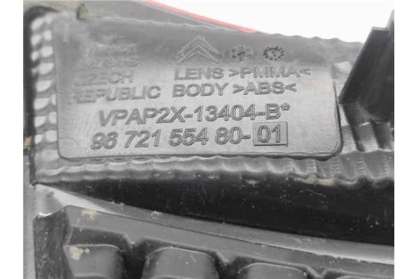 Recambio de piloto porton trasero derecho para citroen c4 berlina 1.6 attraction referencia OEM IAM 9672155480  