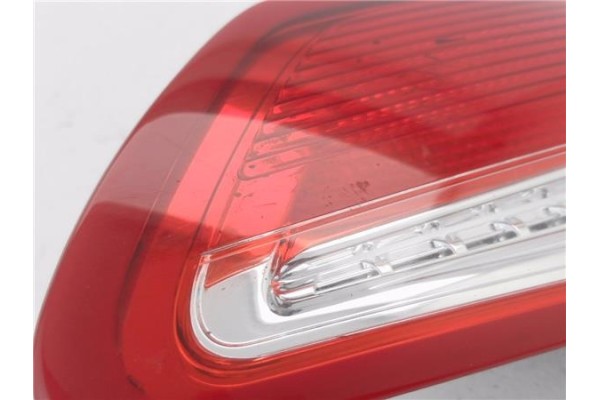 Recambio de piloto porton trasero derecho para citroen c4 berlina 1.6 attraction referencia OEM IAM 9672155480  