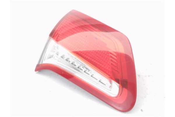 Recambio de piloto porton trasero izquierdo para citroen c4 berlina 1.6 attraction referencia OEM IAM 9672155880  