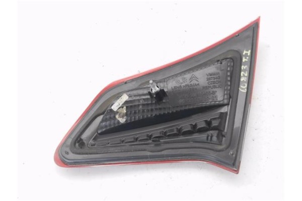 Recambio de piloto porton trasero izquierdo para citroen c4 berlina 1.6 attraction referencia OEM IAM 9672155880  