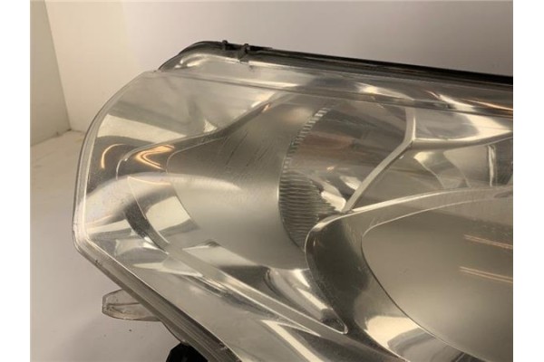 Recambio de faro delantero izquierdo para citroen c4 berlina 1.6 attraction referencia OEM IAM SX46430748  