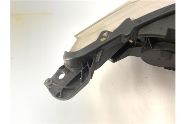 Recambio de faro delantero izquierdo para citroen c4 berlina 1.6 attraction referencia OEM IAM SX46430748  