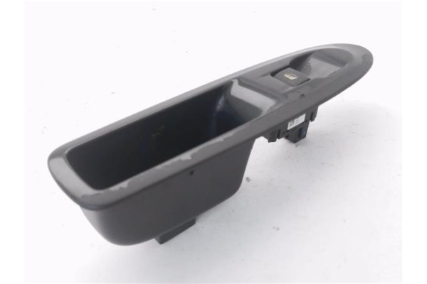 Recambio de mando elevalunas trasero izquierdo para citroen c4 berlina 1.6 attraction referencia OEM IAM 9670298277 96657926XT 