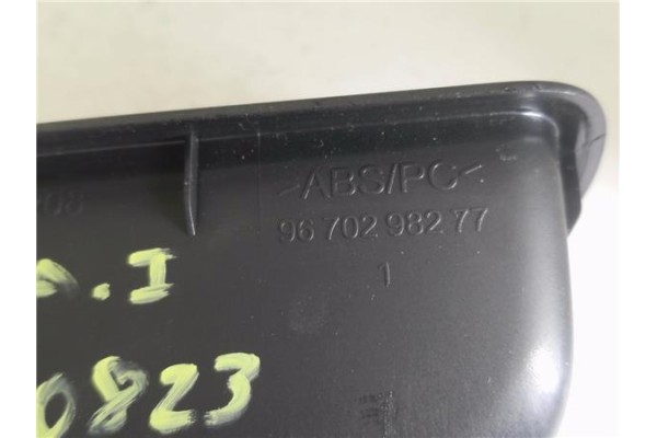 Recambio de mando elevalunas trasero izquierdo para citroen c4 berlina 1.6 attraction referencia OEM IAM 9670298277 96657926XT 