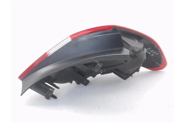 Recambio de piloto trasero izquierdo para citroen c4 berlina 1.6 attraction referencia OEM IAM 9687312180  