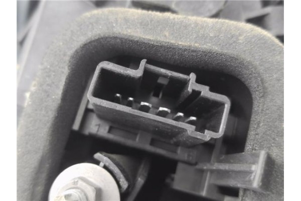 Recambio de piloto trasero izquierdo para citroen c4 berlina 1.6 attraction referencia OEM IAM 9687312180  