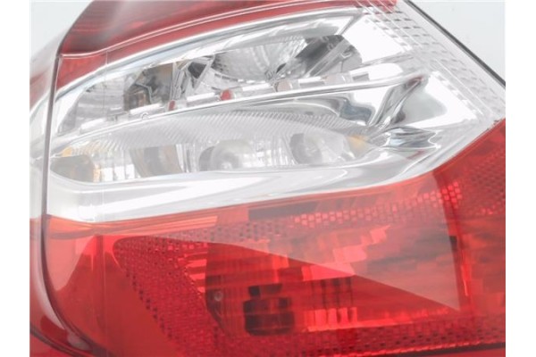 Recambio de piloto trasero izquierdo para citroen c4 berlina 1.6 attraction referencia OEM IAM 9687312180  