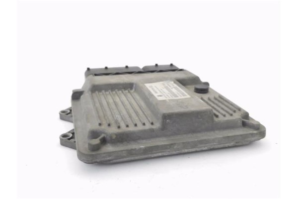 Recambio de centralita para opel combo (corsa c) 1.3 cdti 16v referencia OEM IAM 55578395SX MJD602C3 