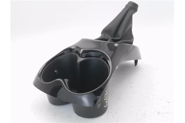 Recambio de embellecedor palanca cambio para citroen c1 1.0 city edition referencia OEM IAM 588040H020  