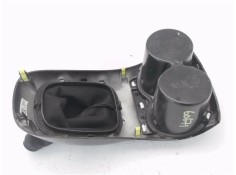 Recambio de embellecedor palanca cambio para citroen c1 1.0 city edition referencia OEM IAM 588040H020  
