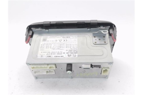 Recambio de autoradio para citroen c1 1.0 city edition referencia OEM IAM 86140YV010  