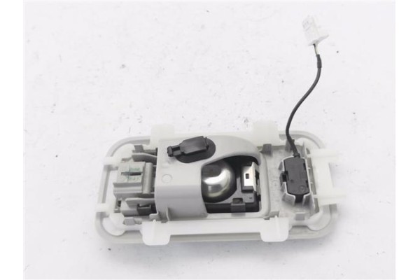 Recambio de luz delantero central techo para citroen c1 1.0 city edition referencia OEM IAM 633230H020  