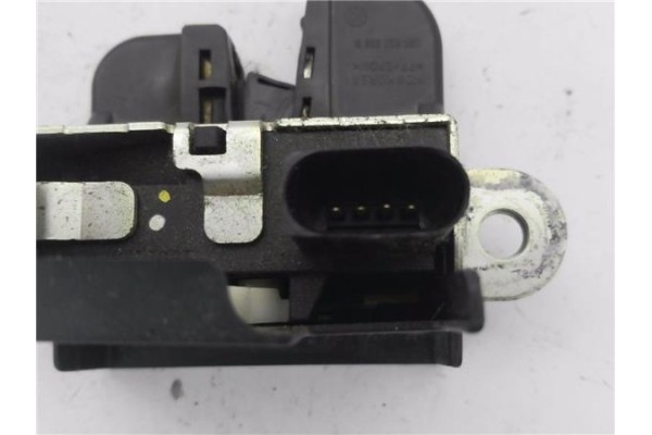 Recambio de cerradura porton para volkswagen up! (121) 1.0 black up! referencia OEM IAM 1S0827505B 1S0827845 