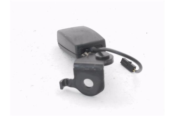 Recambio de anclaje cinturon trasero derecho para volkswagen up! (121) 1.0 black up! referencia OEM IAM 1S0857740A  